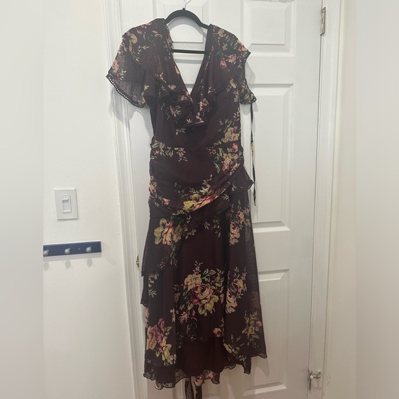 Like new! ASOS Curve draped midi dress, chiffon, maroon w/floral design, Size 14 - Picture 5 of 7